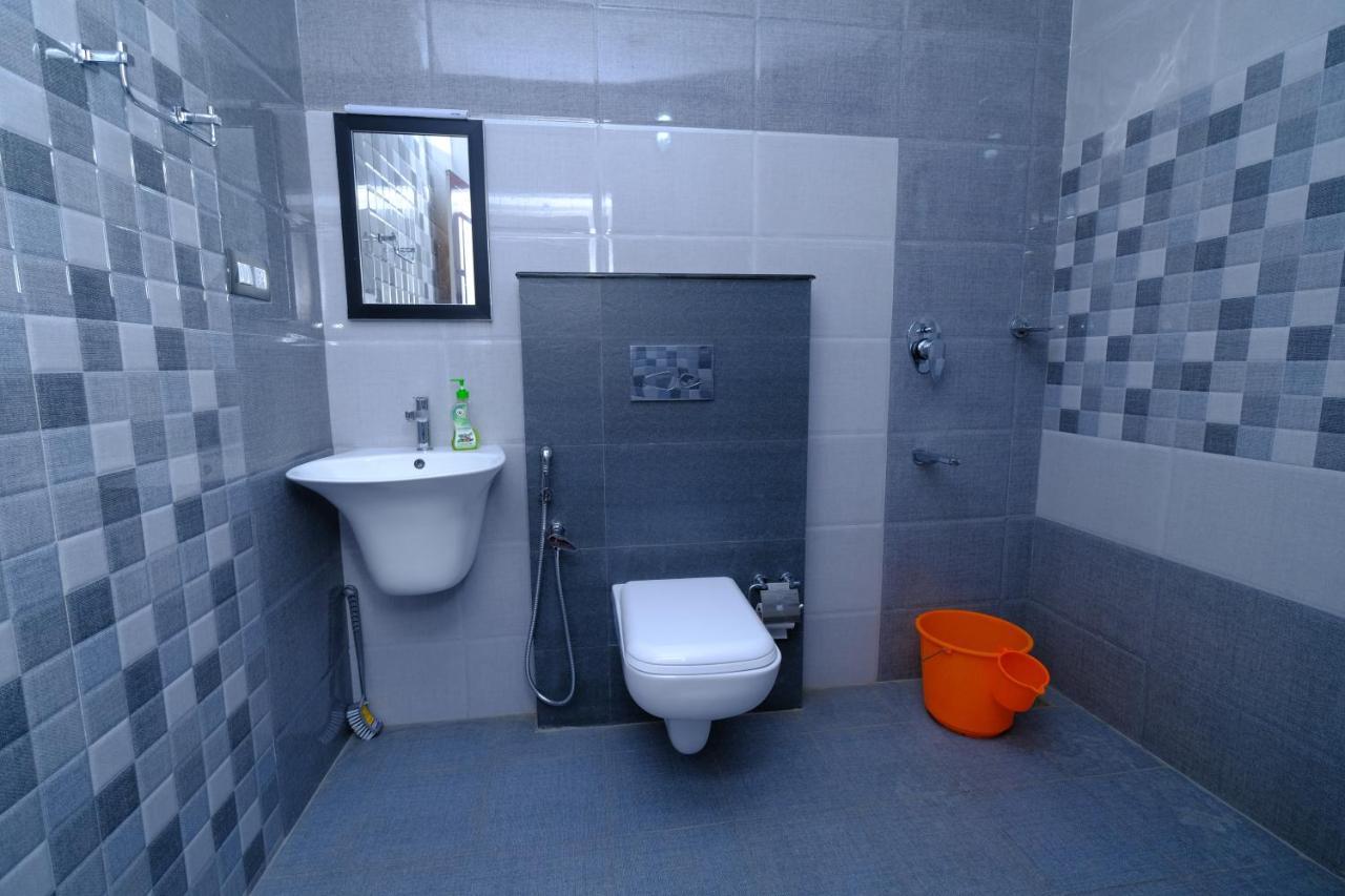 Ferienwohnung Marari Ebin Charlys Mararikulam Exterior foto